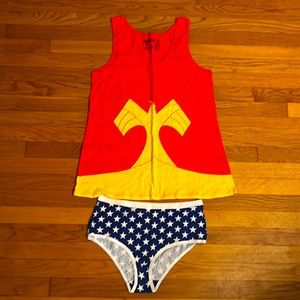 Wonder Woman Underoos set